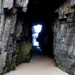 Sally_Dennis_cave_2